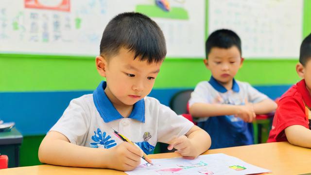 文藝風(fēng)，幼兒教育征稿，那片充滿童真的教育天地，我們?cè)撊绾螘?shū)寫(xiě)？，幼兒教育征稿，在幼兒教育的畫(huà)卷上，我們將留下怎樣的筆觸？，幼兒教育征稿，幼兒教育的樂(lè)章里，哪些音符等待我們奏響？，活潑風(fēng)，幼兒教育征稿啦！你知道怎樣給小寶貝們最有趣的教育故事嗎？，幼兒教育征稿來(lái)咯！啥樣的幼兒教育經(jīng)驗(yàn)?zāi)茏尨蠹已矍耙涣裂?？，嘿！幼兒教育征稿開(kāi)始啦，你有啥好玩的幼兒教育點(diǎn)子快來(lái)分享呀？，嚴(yán)肅風(fēng)，幼兒教育征稿，如何確保幼兒教育內(nèi)容符合科學(xué)與兒童發(fā)展規(guī)律？，幼兒教育征稿，在幼兒教育實(shí)踐中，怎樣的方法才能真正促進(jìn)幼兒成長(zhǎng)？，幼