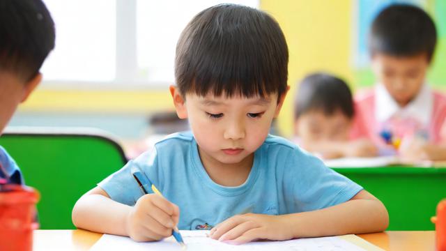 幼兒教育中如何有效培養(yǎng)孩子的書寫能力？